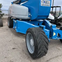 2014 Genie ZX-135 Articulating Boom Lift