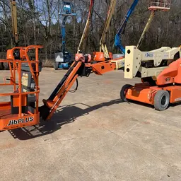 2016 JLG E400AJPN Articulating Boom Lift