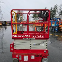 2018 MEC MICRO 19 Scissor Lift