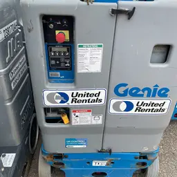 2017 Genie GR-20 Self-Propelled One-Person Lift