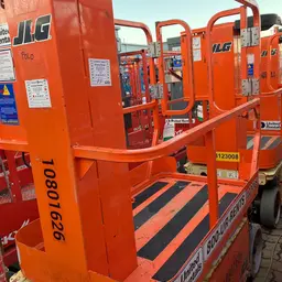 2018 JLG 1230ES Self-Propelled One-Person Lift