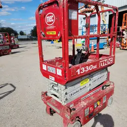 2017 MEC 1330SE Scissor Lift