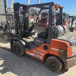 2017 Toyota 8FGU30 Warehouse Forklift