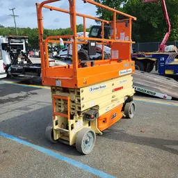 2017 JLG 2632ES Scissor Lift