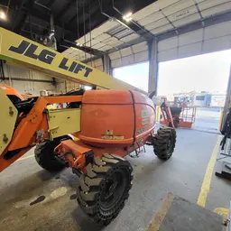 2015 JLG 600AJN Articulating Boom Lift