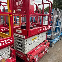 2018 MEC MICRO 19 Scissor Lift
