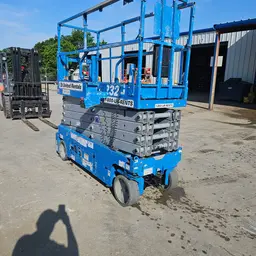 2017 Genie GS-3232 Scissor Lift