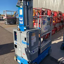 2017 Genie GR-20 Self-Propelled One-Person Lift
