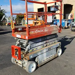2015 Skyjack SJIII3219 Scissor Lift