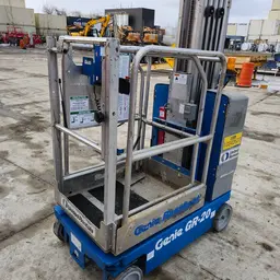 2015 Genie GR-20 Self-Propelled One-Person Lift