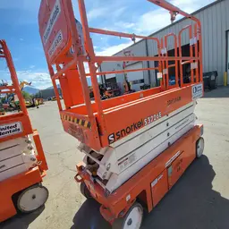 2019 Snorkel S3226E Scissor Lift