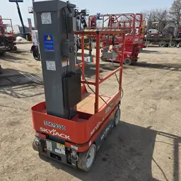 2016 Skyjack SJ12 Self-Propelled One-Person Lift