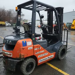 2018 Toyota 8FGU25 Warehouse Forklift