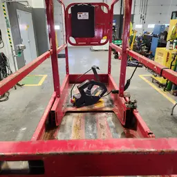 2017 MEC 1330SE Scissor Lift