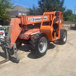 2014 SKYTRAK 8042 Forklift