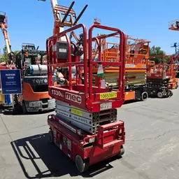 2017 MEC 1330SE Scissor Lift