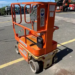 2014 JLG 1230ES Self-Propelled One-Person Lift