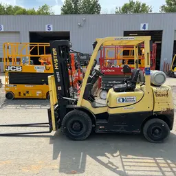 2017 HYSTER H50XT Warehouse Forklift