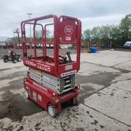 2018 MEC 1330SE Scissor Lift