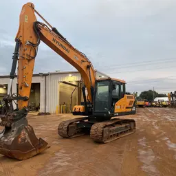 2019 HYUNDAI HX160L Excavator