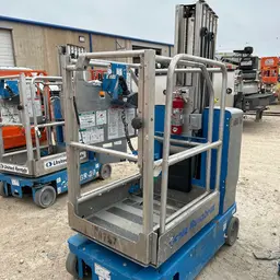 2017 Genie GR-20 Self-Propelled One-Person Lift