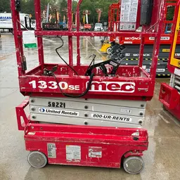 2018 MEC 1330SE Scissor Lift