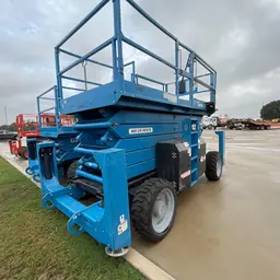 2016 Genie GS-5390 RT Rough Terrain Scissor Lift