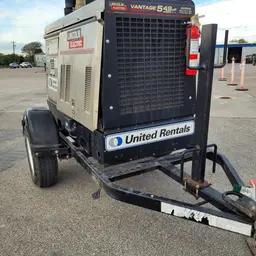 2019 Lincoln Electric VANTAGE 549 Welder