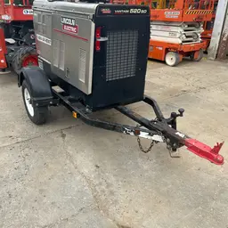 2018 Lincoln Electric VANTAGE 520 Welder