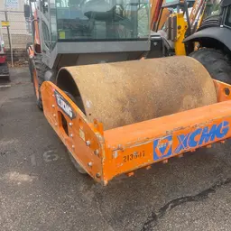 2018 XCMG CV83PD Single Drum Roller