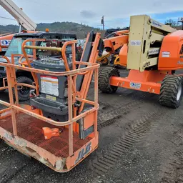 2017 JLG 450AJ Articulating Boom Lift