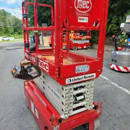 2018 MEC MICRO 19 Scissor Lift
