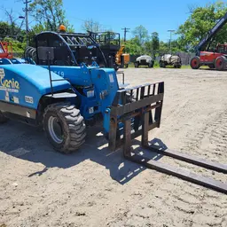 2015 Genie GTH-5519 Forklift