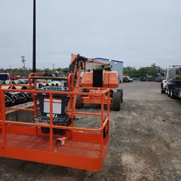 2016 JLG 800AJ Articulating Boom Lift