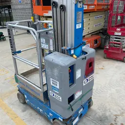2016 Genie GR-20 Self-Propelled One-Person Lift