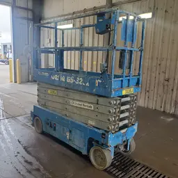 2016 Genie GS-3232 Scissor Lift