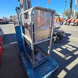 2017 Genie GR-20 Self-Propelled One-Person Lift