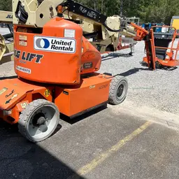2014 JLG E400AJPN Articulating Boom Lift