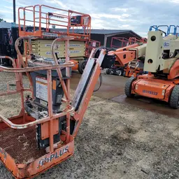 2015 JLG E400AJPN Articulating Boom Lift