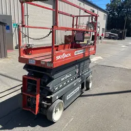2017 Skyjack SJIII3226 Scissor Lift