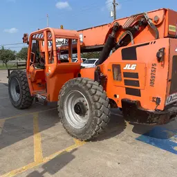 2017 SKYTRAK 8042 Forklift