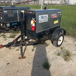 2020 Lincoln Electric VANTAGE 322 Welder