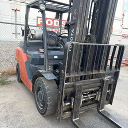 2018 Toyota 8FG35U Warehouse Forklift