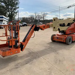 2012 JLG E400AJPN Articulating Boom Lift