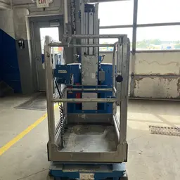 2018 Genie GR-20 Self-Propelled One-Person Lift