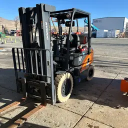 2019 Doosan G25P-7DF Warehouse Forklift