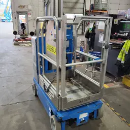 2017 Genie GR-20 Self-Propelled One-Person Lift