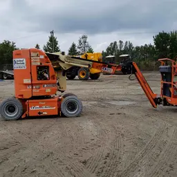 2013 JLG E300AJP Articulating Boom Lift