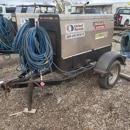 2019 Lincoln Electric VANTAGE 322 Welder