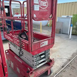 2016 MEC 1330SE Scissor Lift